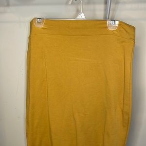 Mustard yellow pencil skirt
